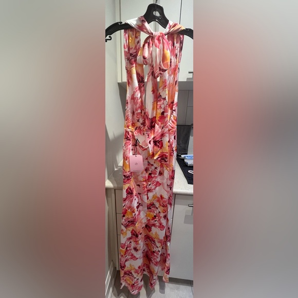Hello Molly Social Luxury Satin Maxi Dress Floral - Picture 4 of 4